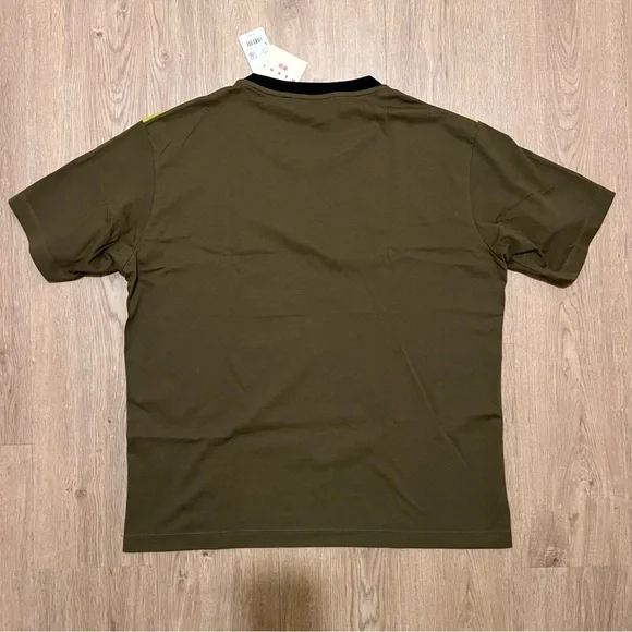 Marni x Uniqlo Colorblock Crew Neck T-Shirt Olive/Yellow Size Large NWT - Picture 2 of 3
